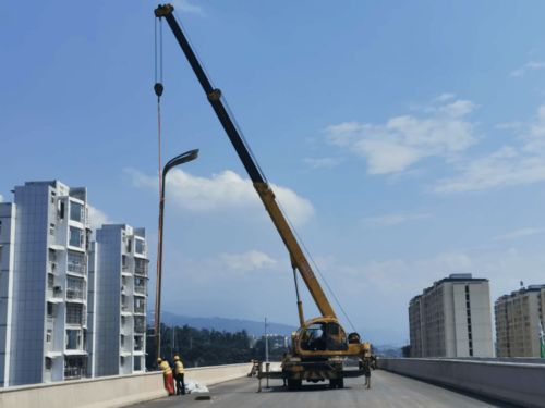 加强西昌市政交通基础设施建设 完善内循环,引导城市功能疏解